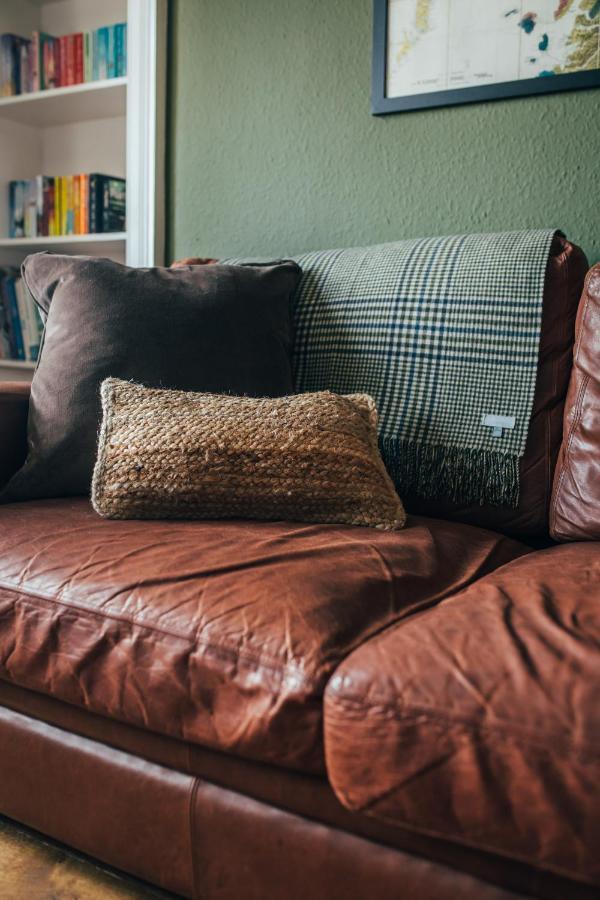 The Main Street Burrow - Your Perfect Hideaway St Boswells 외부 사진
