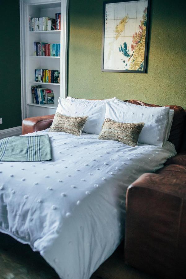 The Main Street Burrow - Your Perfect Hideaway St Boswells 외부 사진